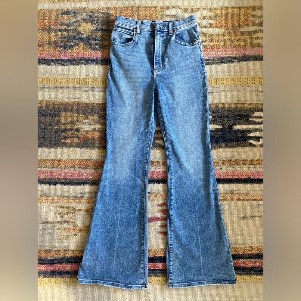 Abercrombie & Fitch flare ultra high rise jean